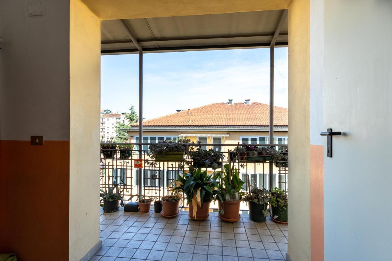 Luna Homes - Studio In Farini Μιλάνο Εξωτερικό φωτογραφία